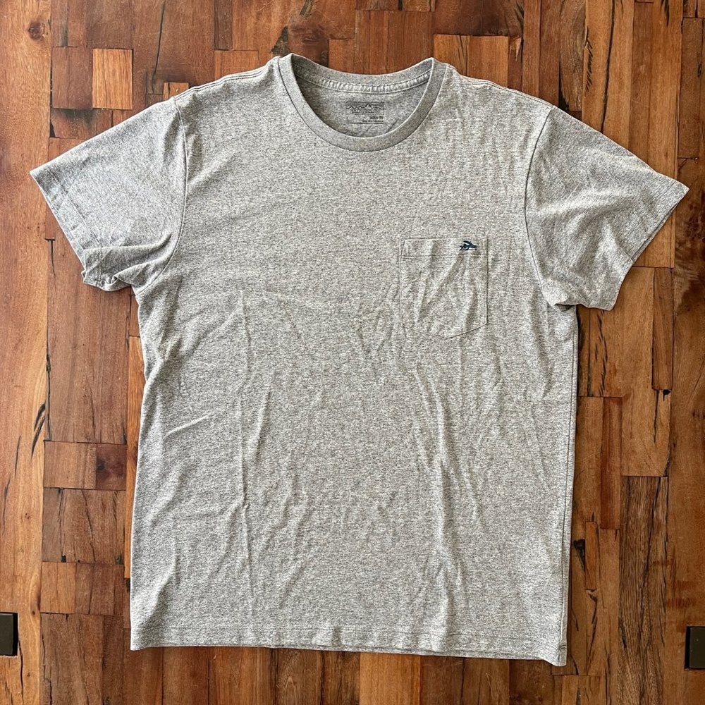 Patagonia Men's Grey Polyester Shirt